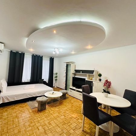 Chic Comfort 1Bdr With Landmark View - Concerthall Bükreş Dış mekan fotoğraf