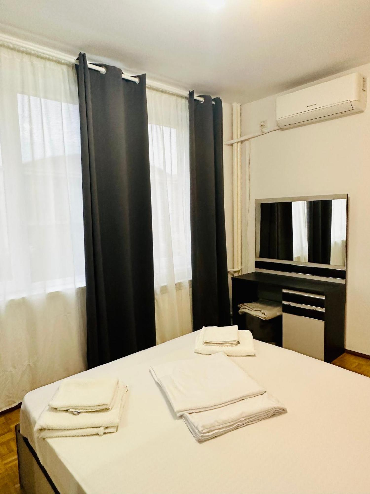Chic Comfort 1Bdr With Landmark View - Concerthall Bükreş Dış mekan fotoğraf