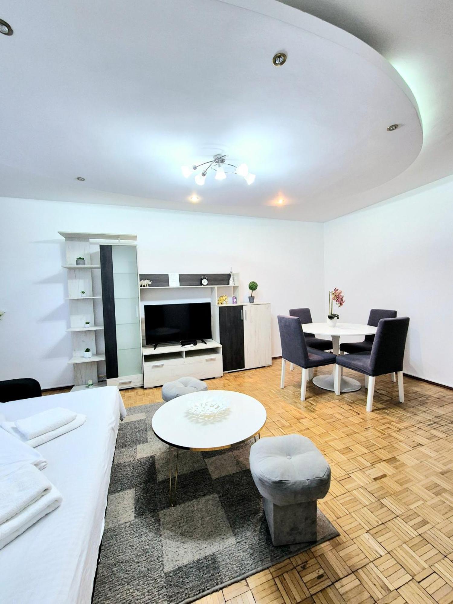 Chic Comfort 1Bdr With Landmark View - Concerthall Bükreş Dış mekan fotoğraf